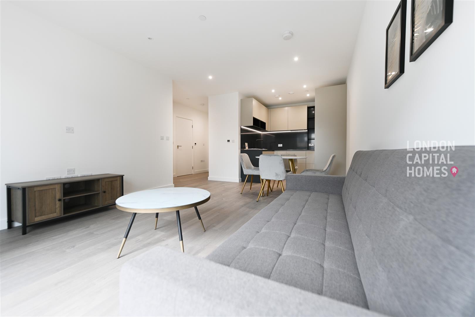 1 bed property in Hawker House, Anax Street, LONDON